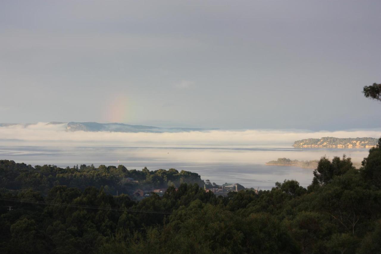 Harbour Lookout Villa Strahan Buitenkant foto